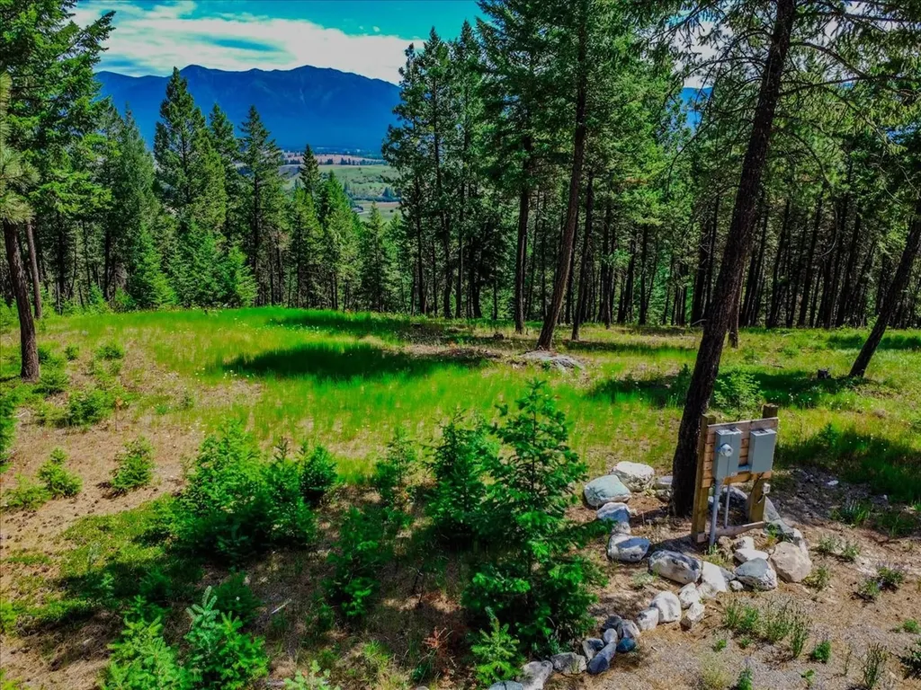 734 Hillandale Trail Eureka MT 59917