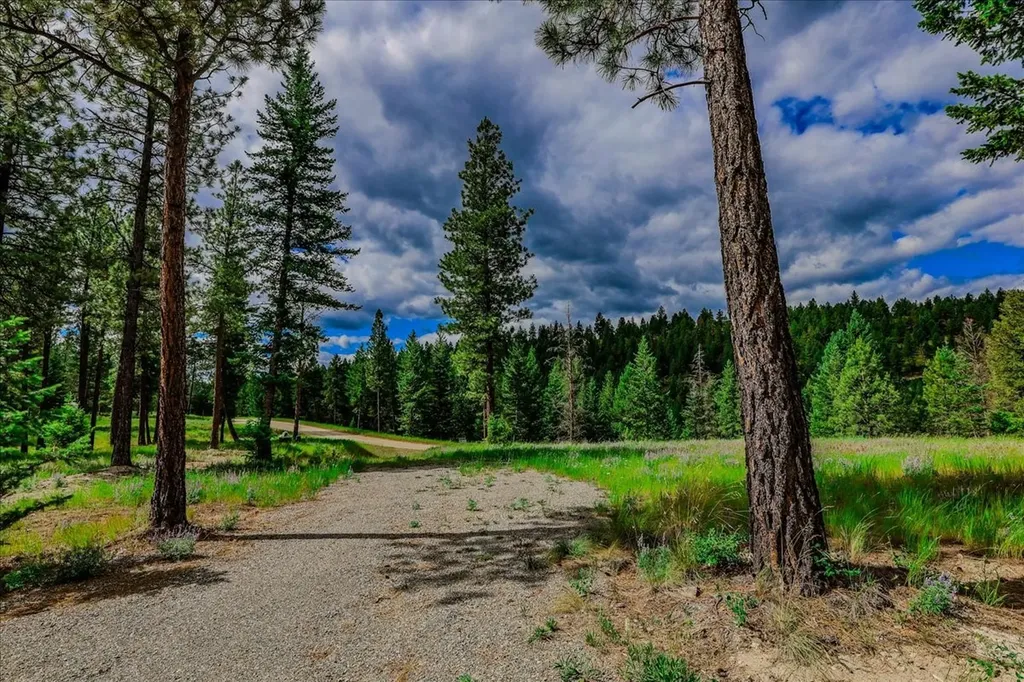 734 Hillandale Trail Eureka MT 59917