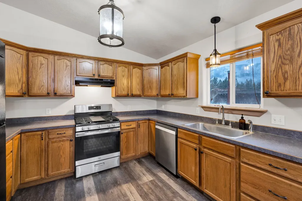 51 Brockway Lane Superior MT 59872