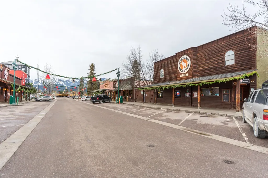 27 Central Avenue Whitefish MT 59937