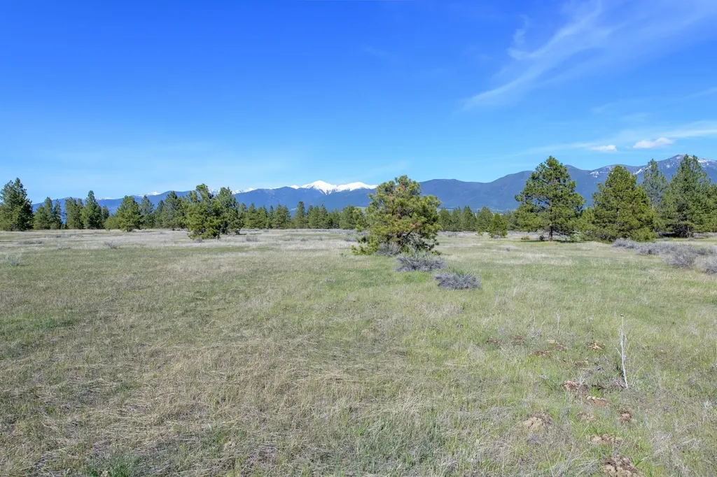 2650 Sophie Lake Road Eureka MT 59917