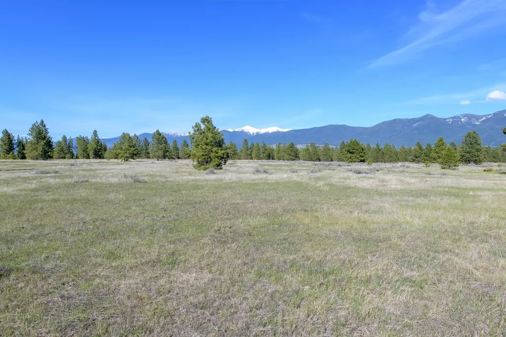 2650 Sophie Lake Road Eureka MT 59917