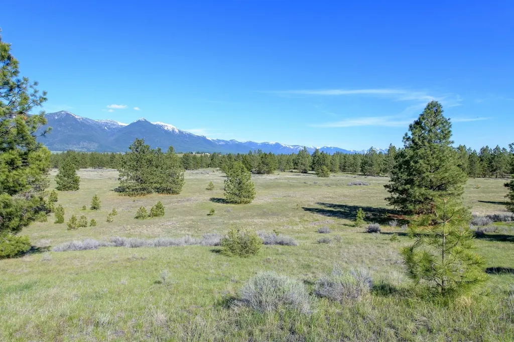 2650 Sophie Lake Road Eureka MT 59917