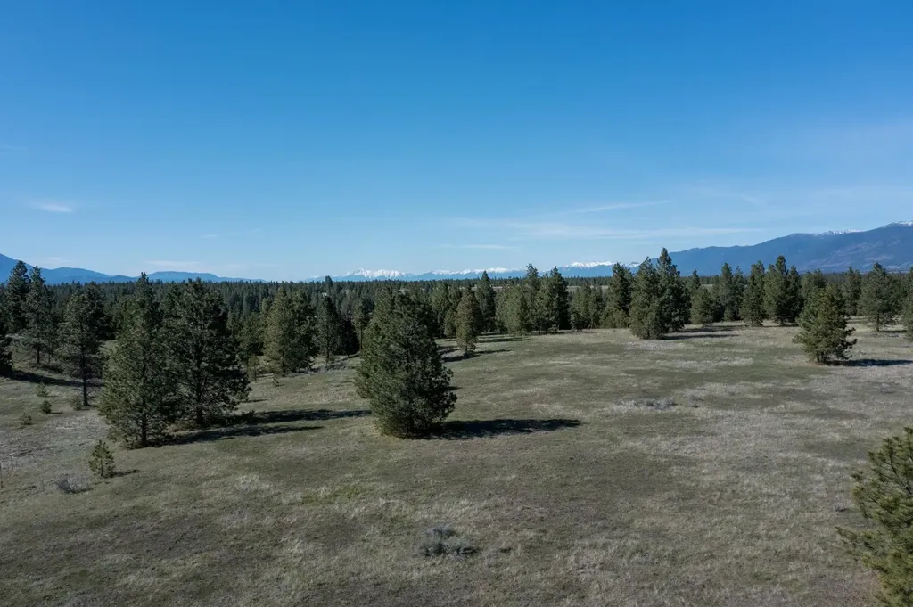 2650 Sophie Lake Road Eureka MT 59917