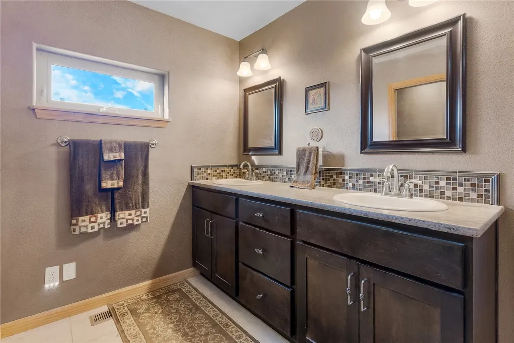 344 Harold Lane Corvallis MT 59828
