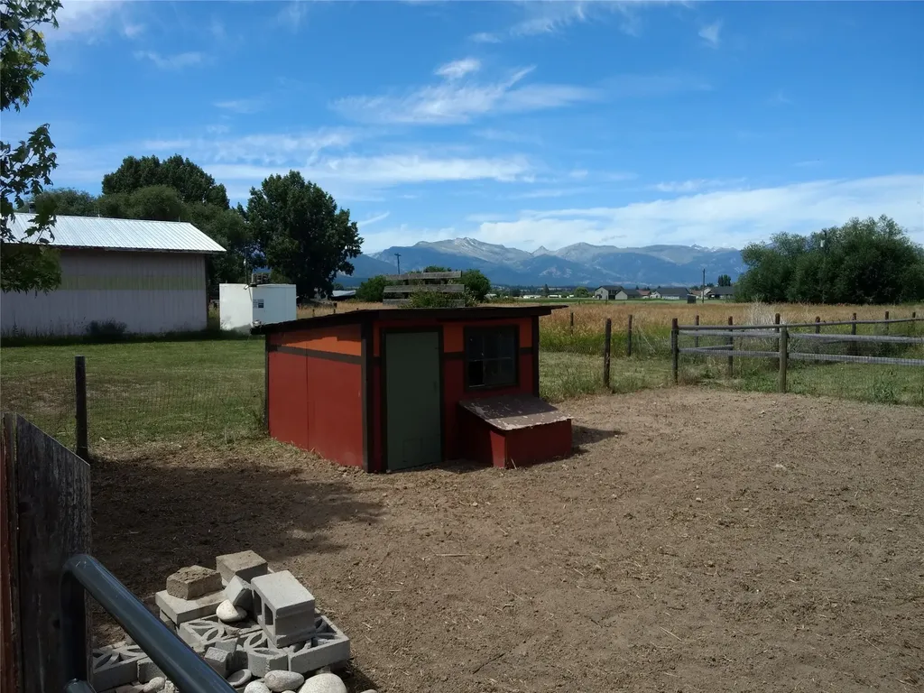 344 Harold Lane Corvallis MT 59828