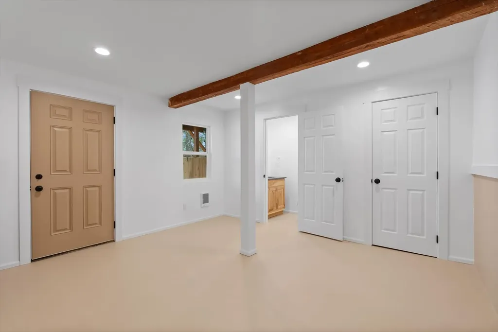 1844 Echo Cabin Loop Bigfork MT 59911
