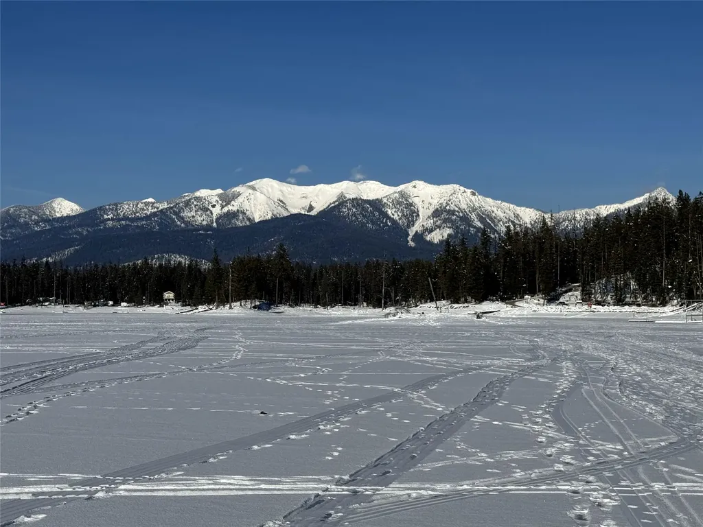 1844 Echo Cabin Loop Bigfork MT 59911