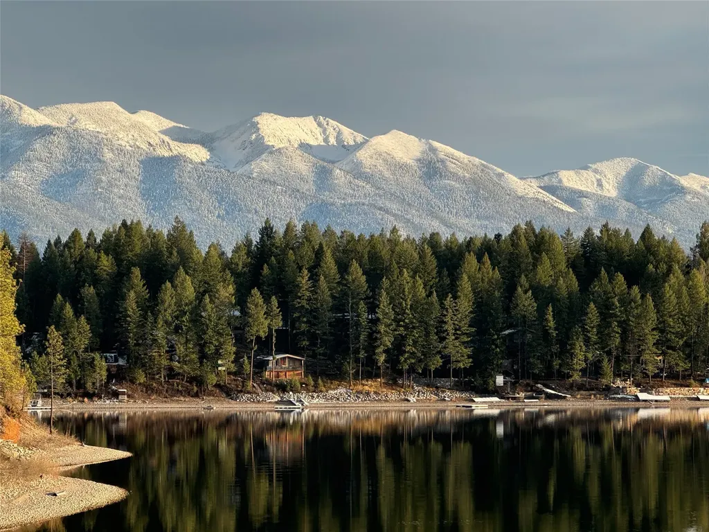 1844 Echo Cabin Loop Bigfork MT 59911