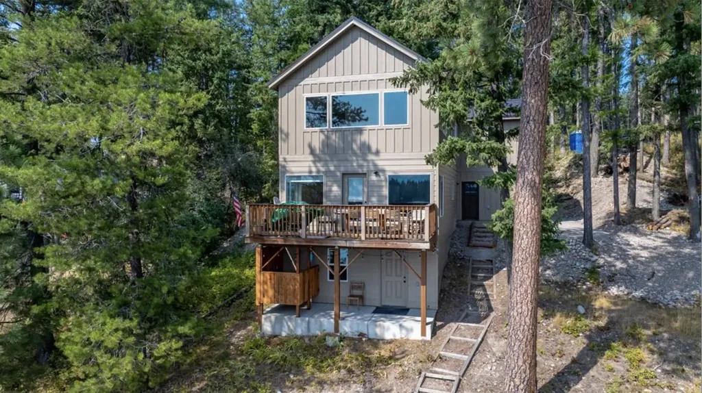 1844 Echo Cabin Loop Bigfork MT 59911