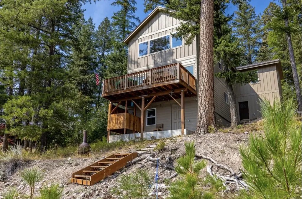 1844 Echo Cabin Loop Bigfork MT 59911