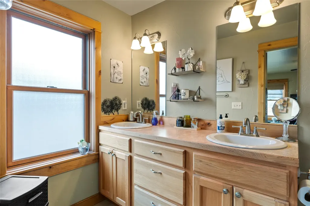 201 E Magnolia Drive Belgrade MT 59714
