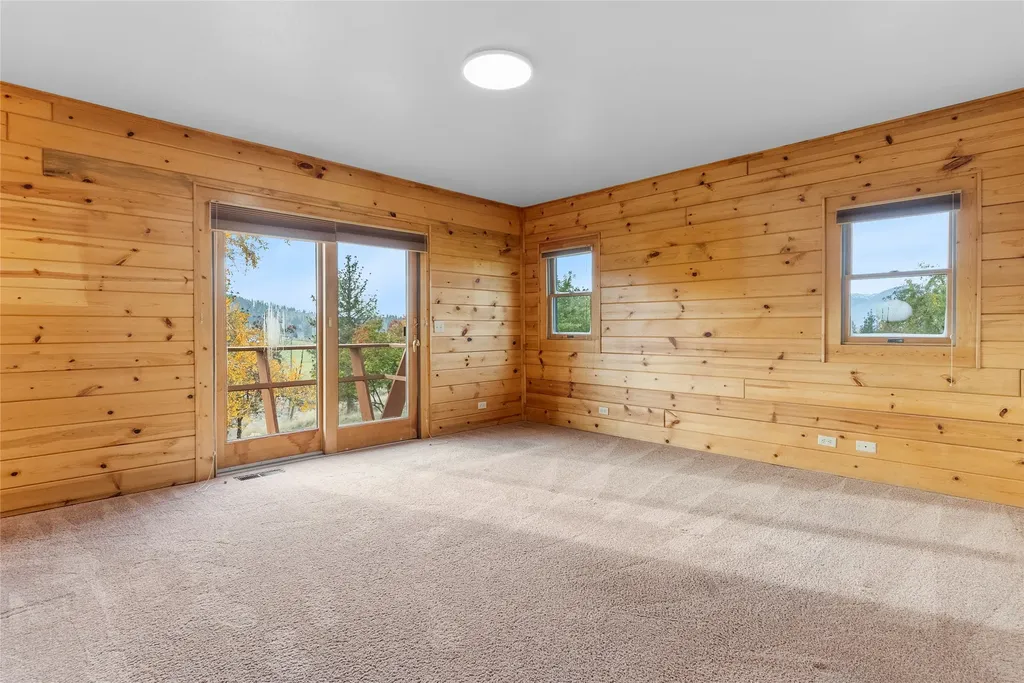 633 Groff Lane Stevensville MT 59870