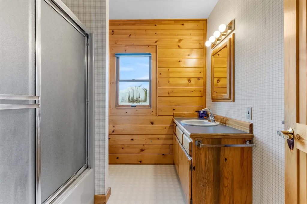 633 Groff Lane Stevensville MT 59870