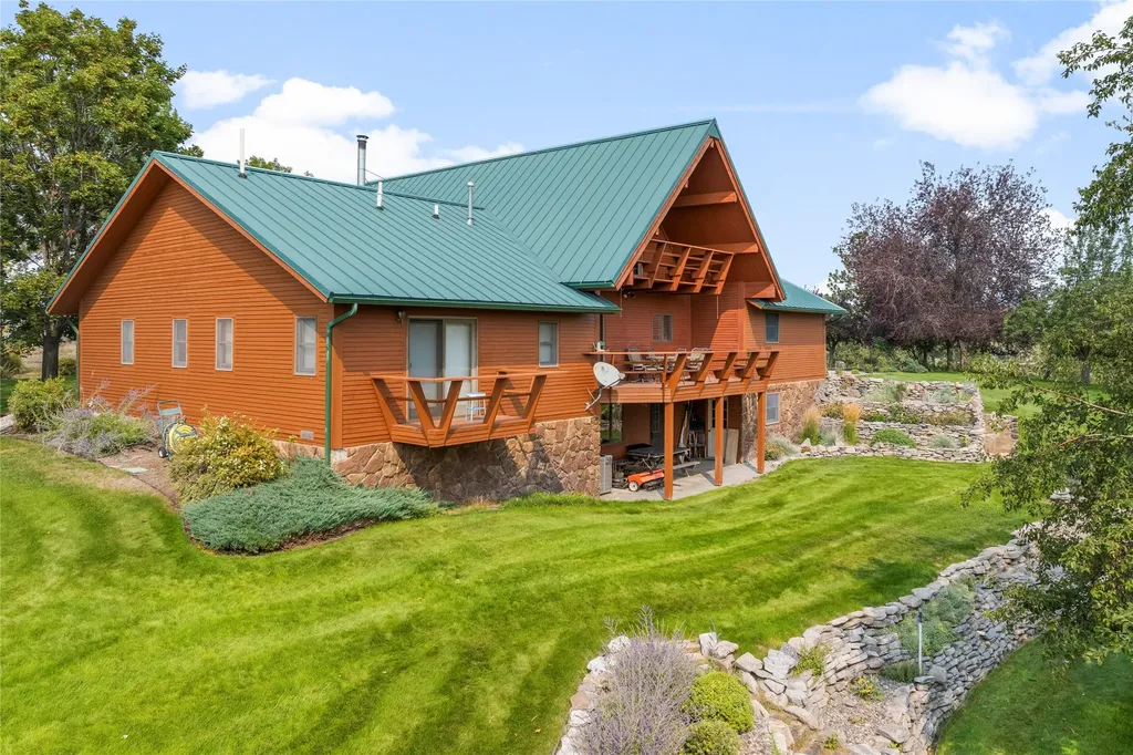 633 Groff Lane Stevensville MT 59870