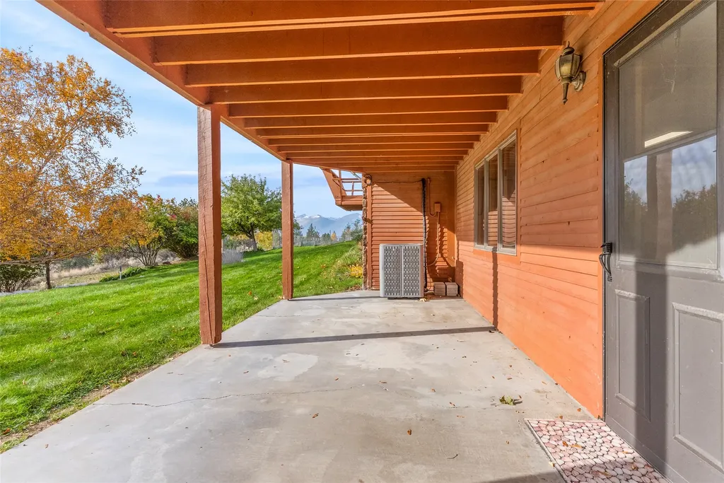 633 Groff Lane Stevensville MT 59870