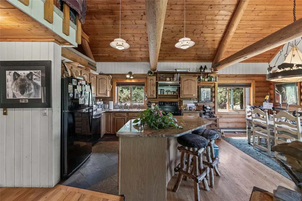 380 W Boulder Road Mcleod MT 59052