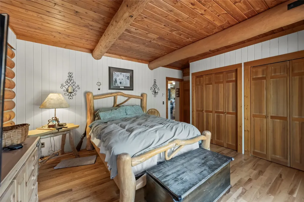 380 W Boulder Road Mcleod MT 59052