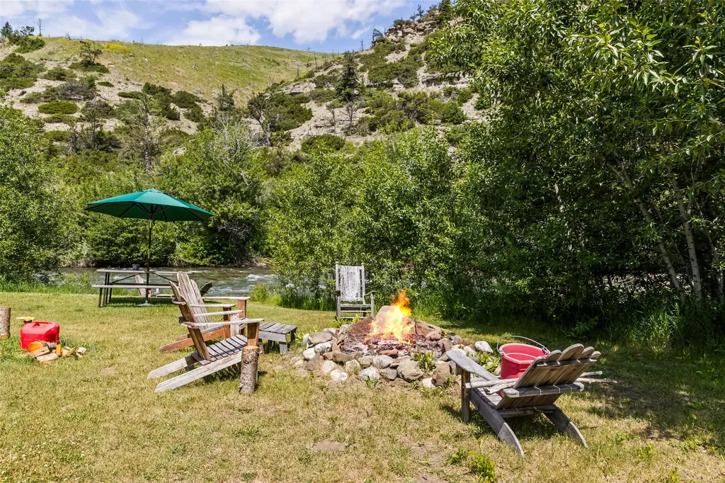 380 W Boulder Road Mcleod MT 59052