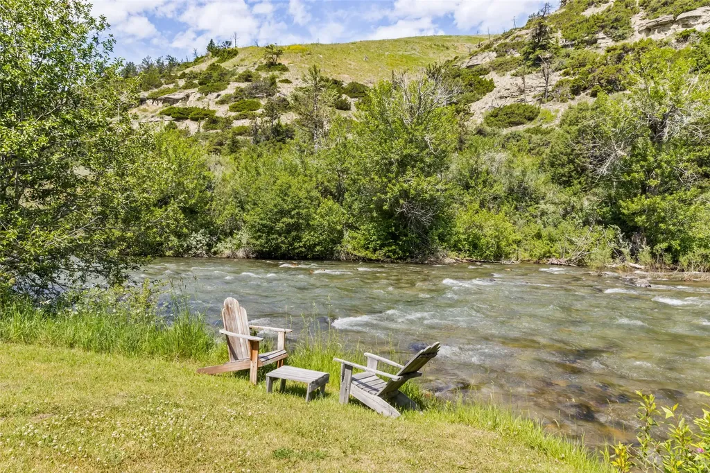 380 W Boulder Road Mcleod MT 59052