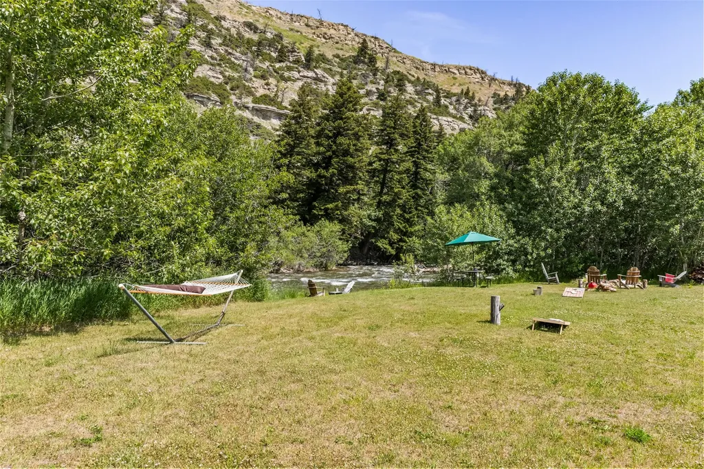380 W Boulder Road Mcleod MT 59052