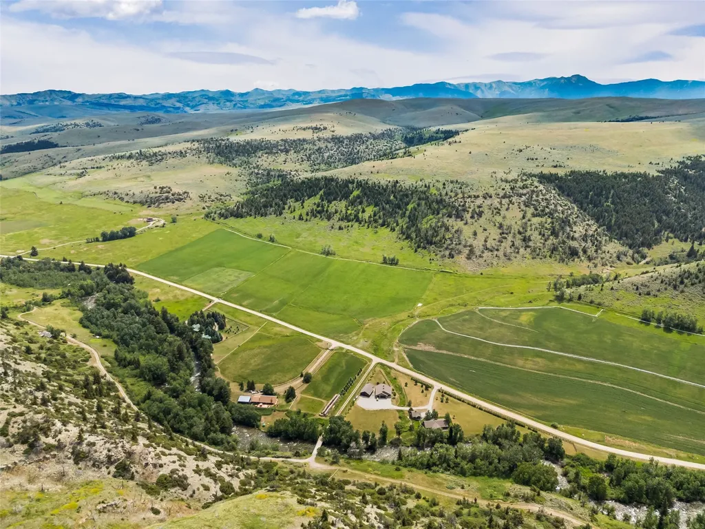 380 W Boulder Road Mcleod MT 59052