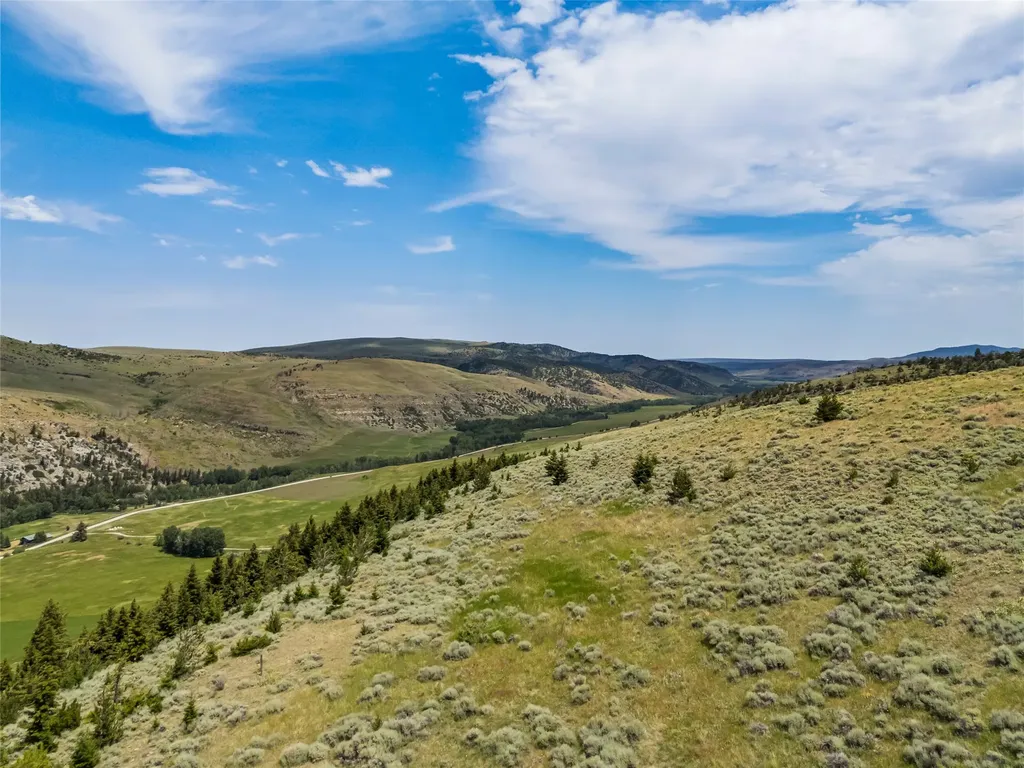 380 W Boulder Road Mcleod MT 59052