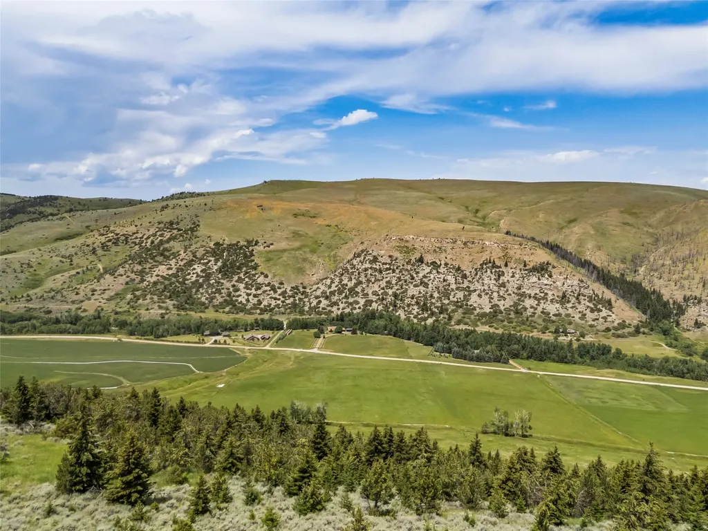 380 W Boulder Road Mcleod MT 59052