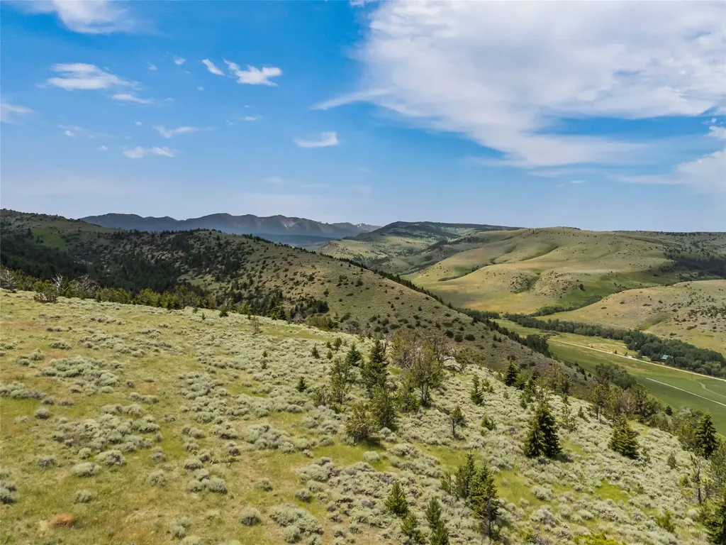 380 W Boulder Road Mcleod MT 59052
