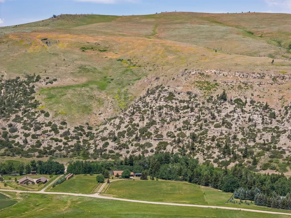 380 W Boulder Road Mcleod MT 59052