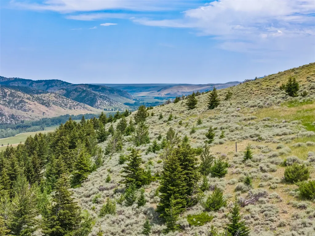 380 W Boulder Road Mcleod MT 59052
