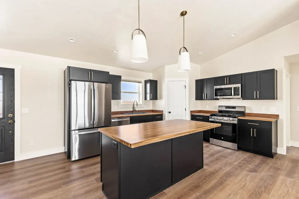 127 Leo Lane Great Falls MT 59404