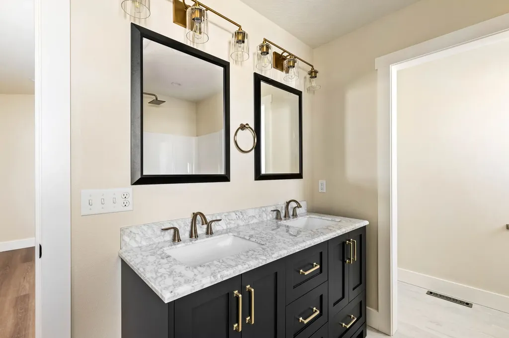 127 Leo Lane Great Falls MT 59404