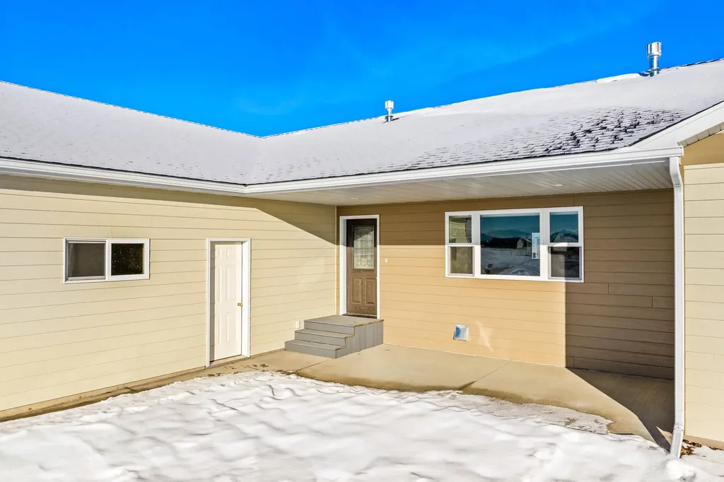 127 Leo Lane Great Falls MT 59404