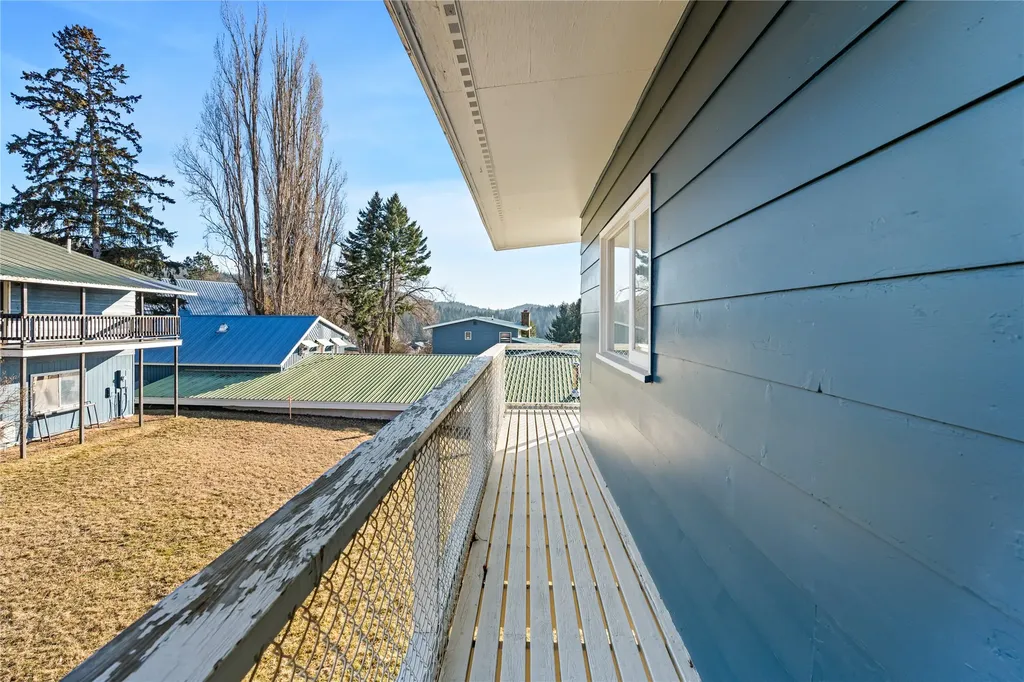 380&374 Commerce Street Bigfork MT 59911