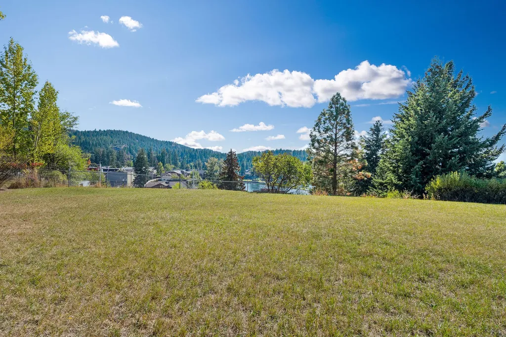 380&374 Commerce Street Bigfork MT 59911