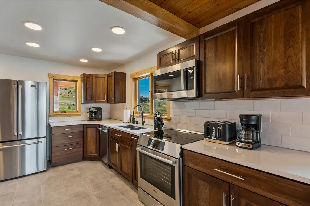 44910 & 44900 Gunbarrel Lane Elmo MT 59915