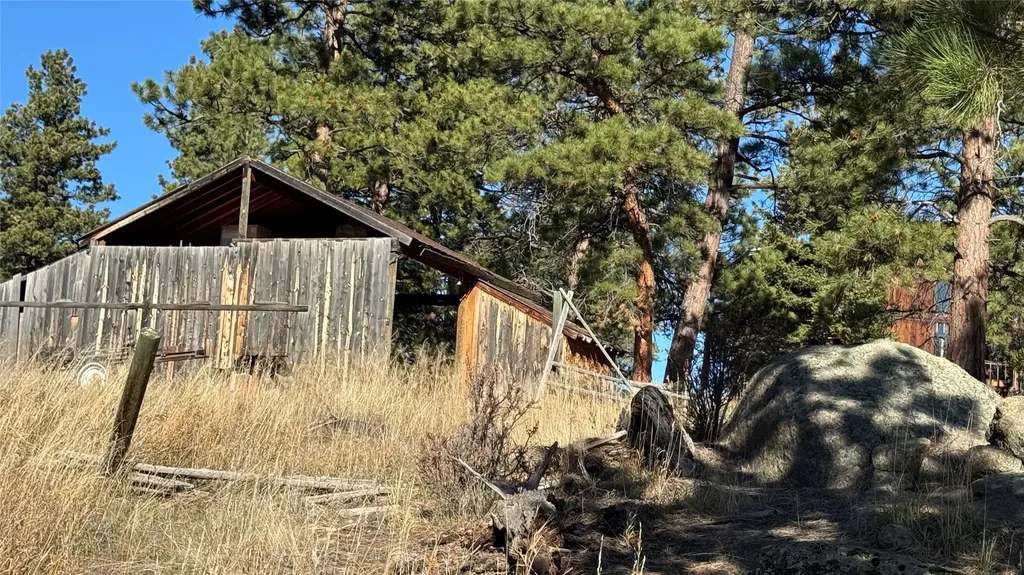 22 Meadow Lane Clancy MT 59634