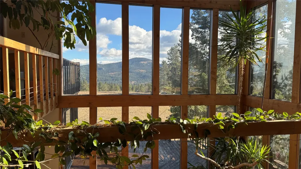 22 Meadow Lane Clancy MT 59634