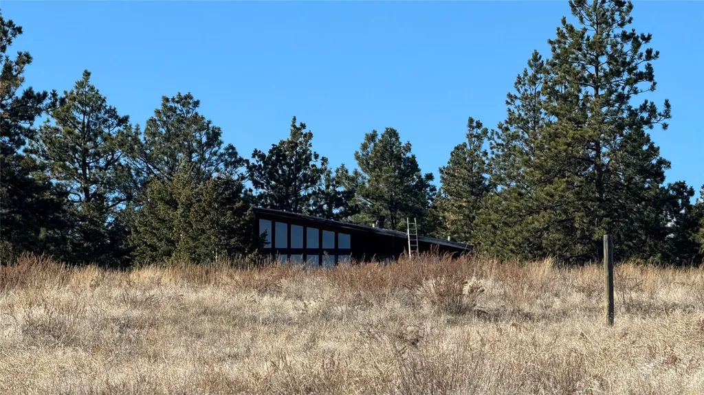 22 Meadow Lane Clancy MT 59634