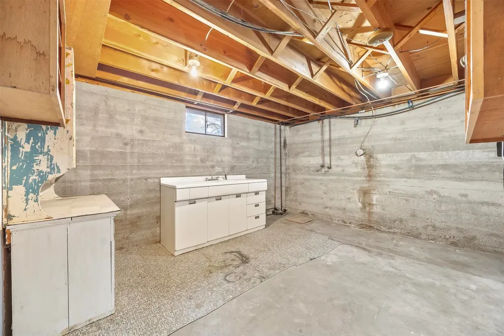 2210/2214 Country Club Avenue Helena MT 59602