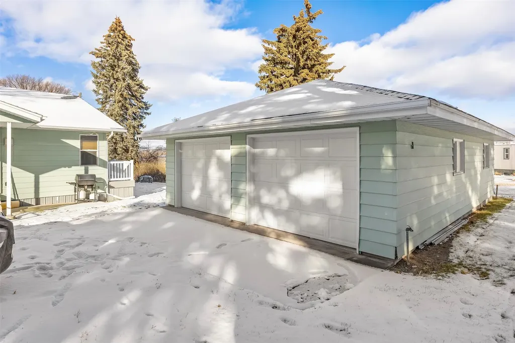 2210/2214 Country Club Avenue Helena MT 59602