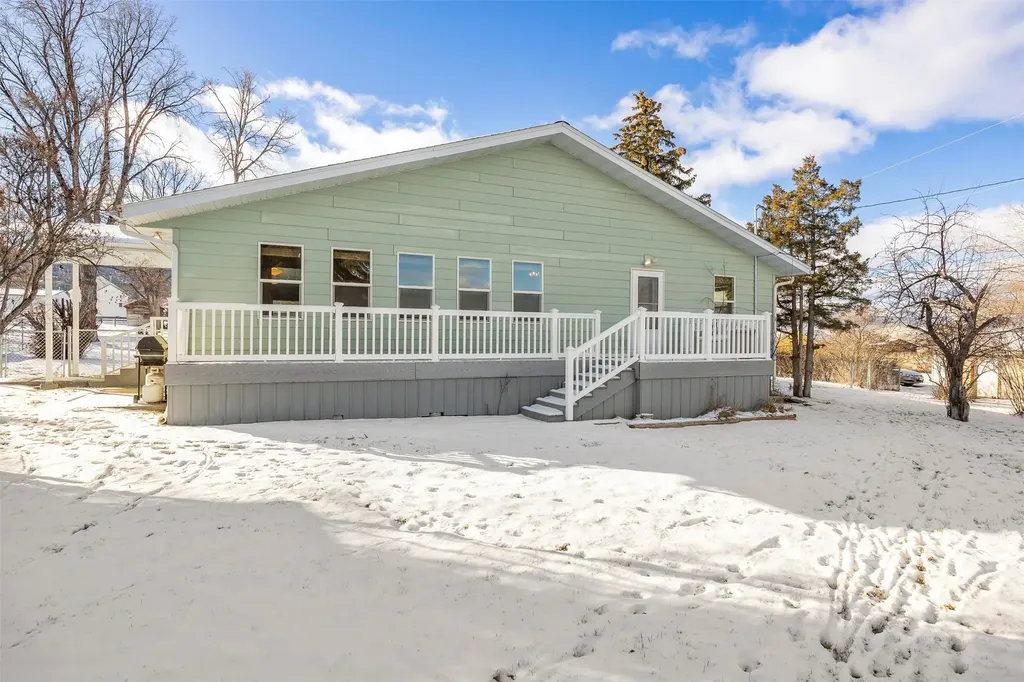 2210/2214 Country Club Avenue Helena MT 59602