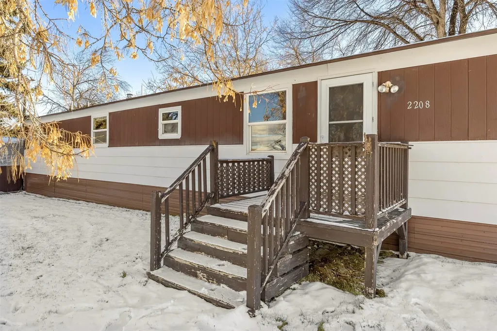 2210/2214 Country Club Avenue Helena MT 59602