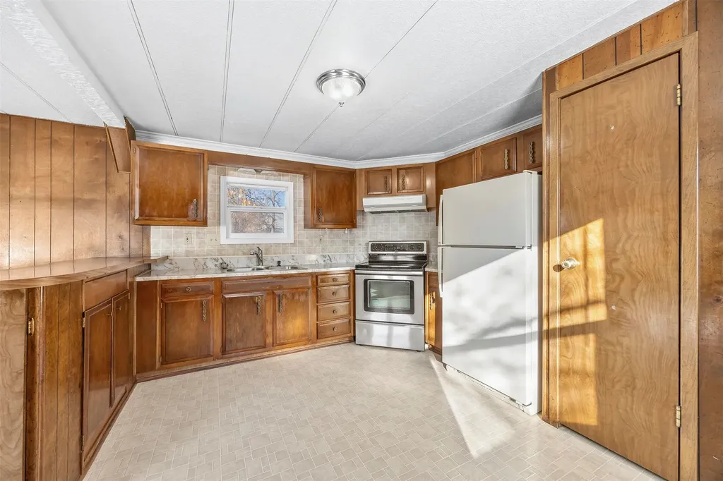 2210/2214 Country Club Avenue Helena MT 59602