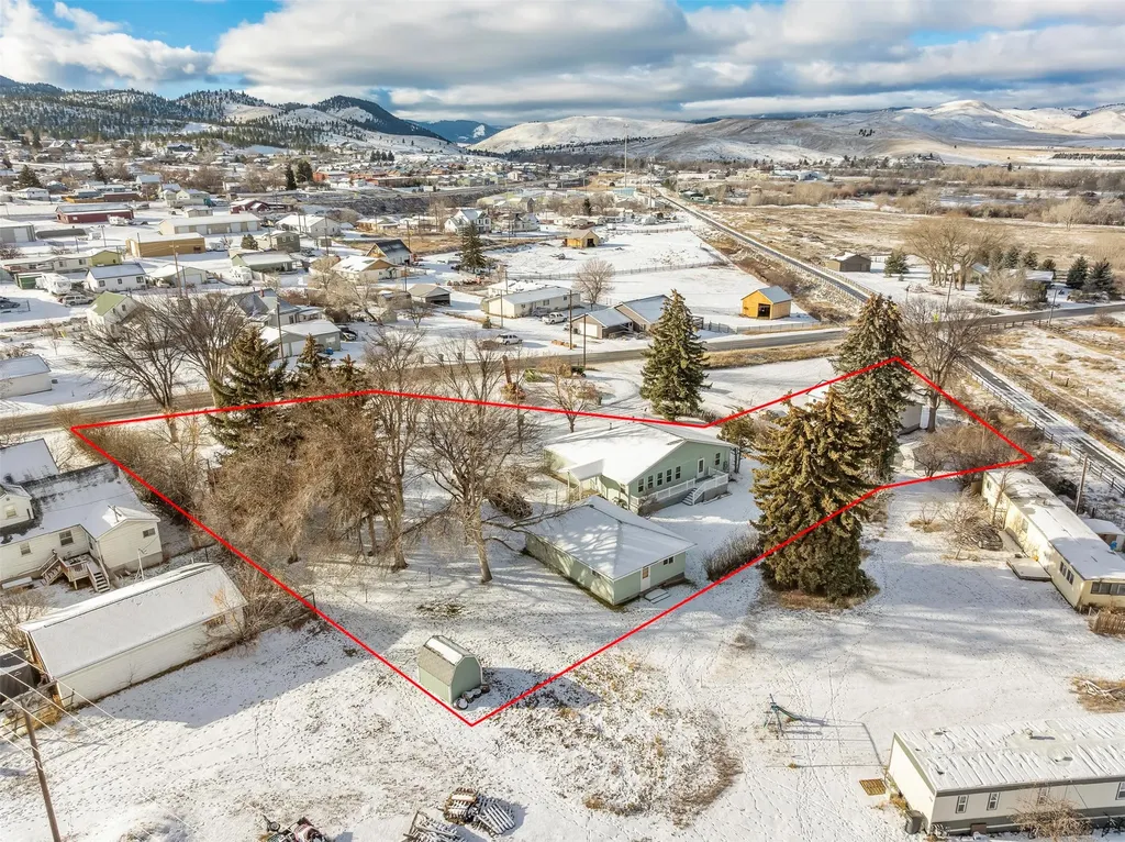 2210/2214 Country Club Avenue Helena MT 59602