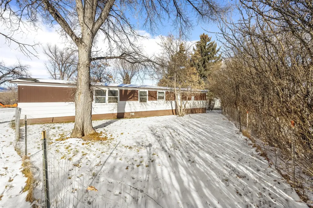 2210/2214 Country Club Avenue Helena MT 59602