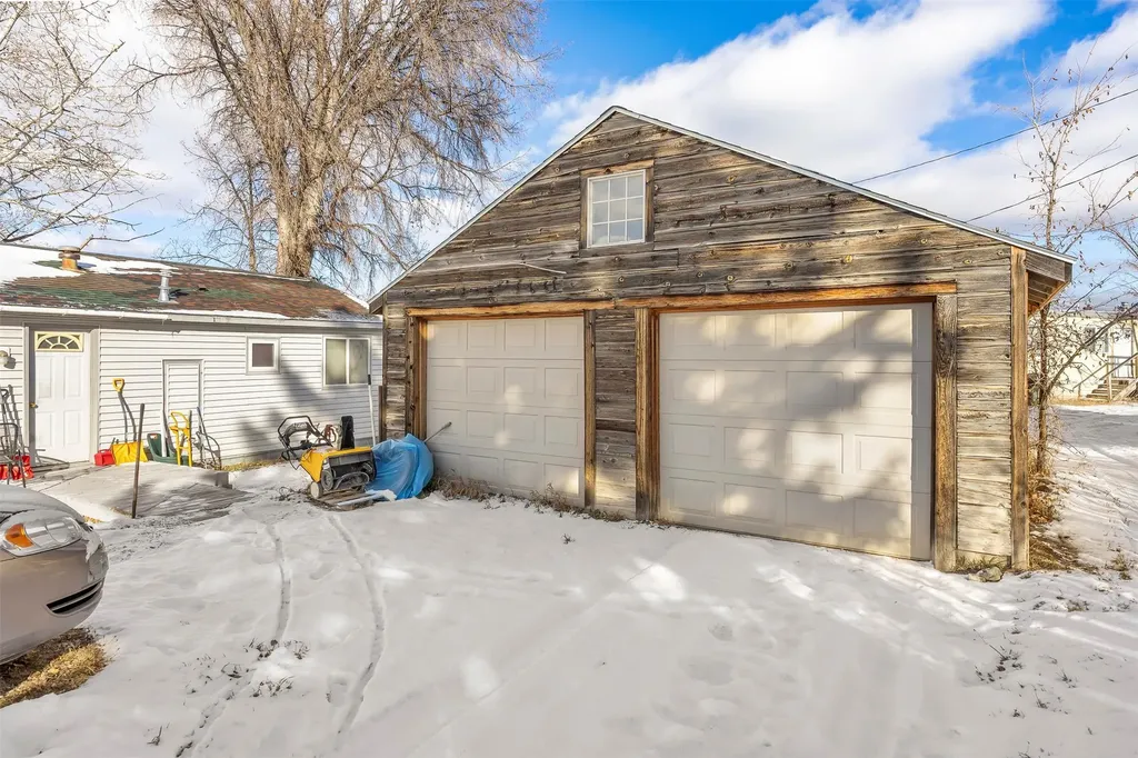 2210/2214 Country Club Avenue Helena MT 59602