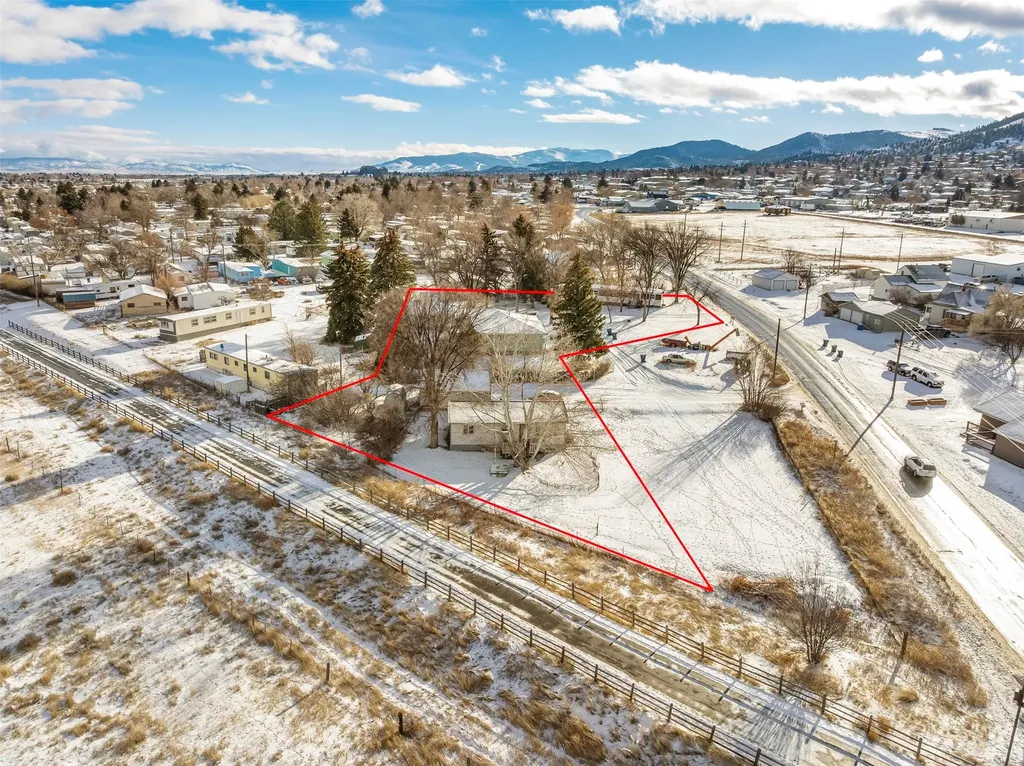 2210/2214 Country Club Avenue Helena MT 59602