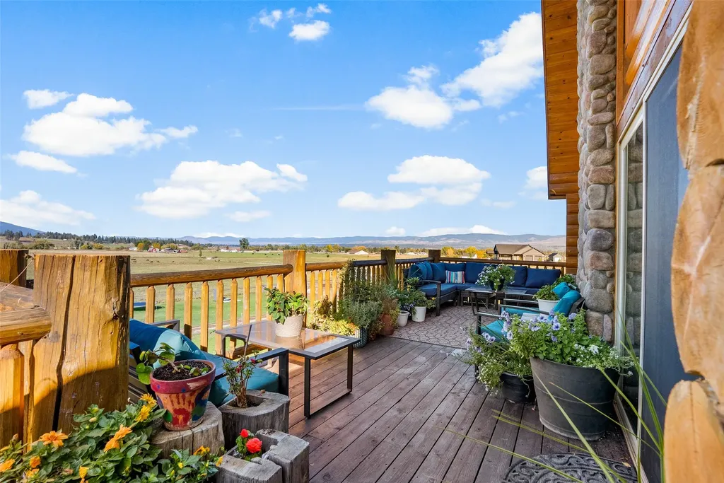 2374 Hamby Lane Victor MT 59875